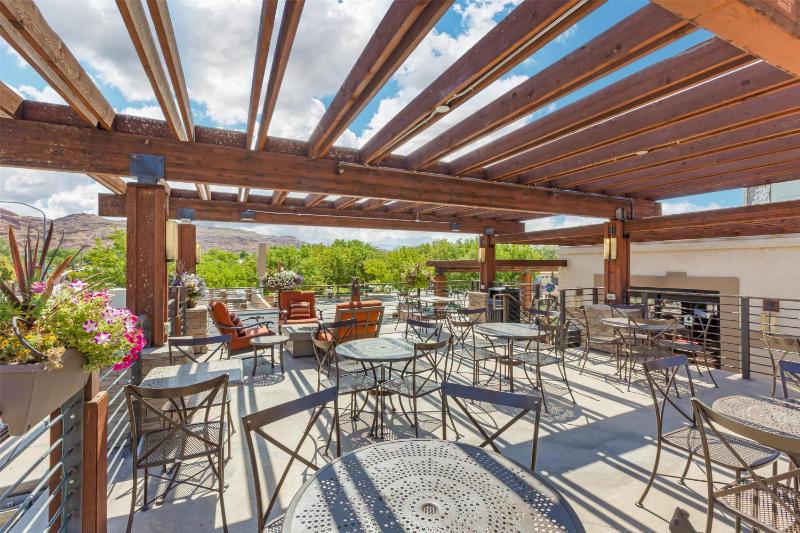 Best Western Plus Canyonlands Inn - image 12