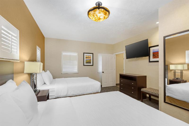 Best Western Plus Canyonlands Inn - image 10