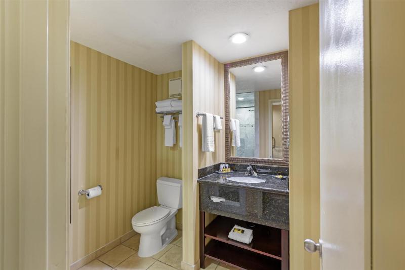 Best Western Plus Canyonlands Inn - image 22