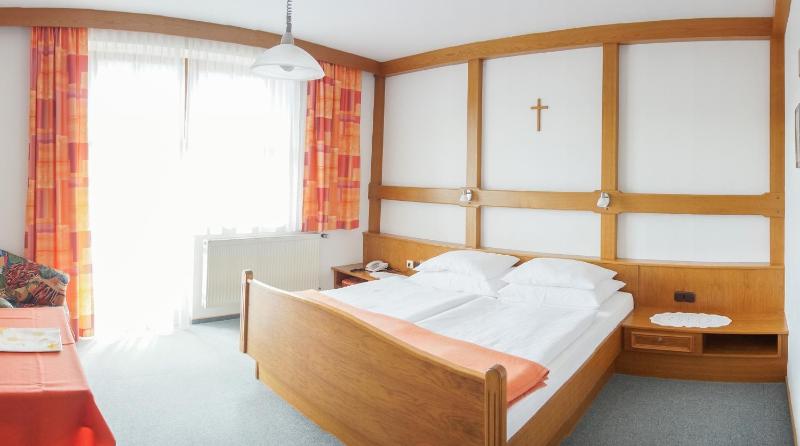 Double Room with Balcony image 1