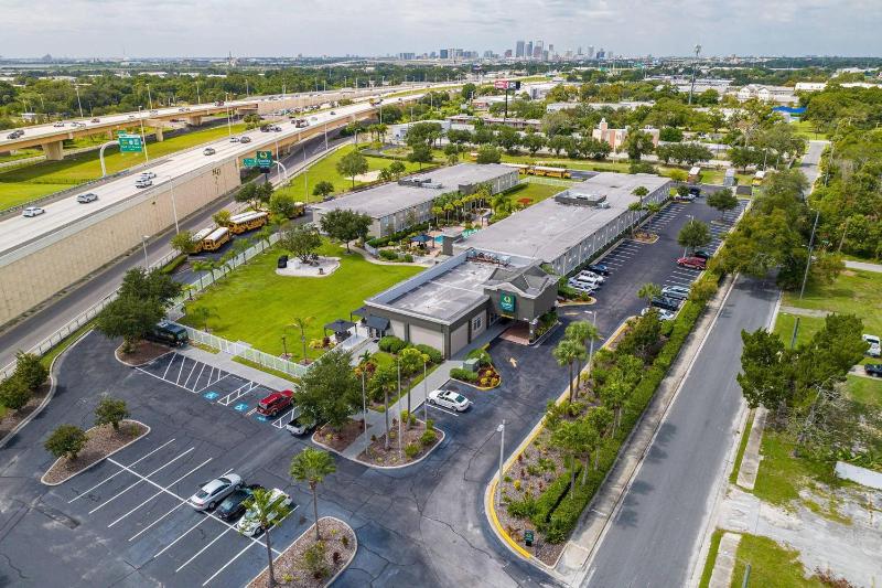 Quality Inn & Suites Tampa near Fairgrounds and Casino - image 24