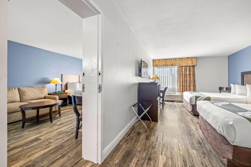 Quality Inn & Suites Tampa near Fairgrounds and Casino - image 46