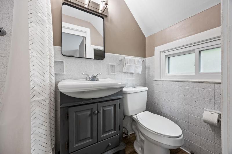 Cozy Studio Retreat in the Heart of the Highlands - image 20