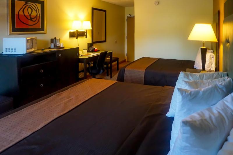Deluxe Double Room with Two Double Beds - Non-Smoking image 2