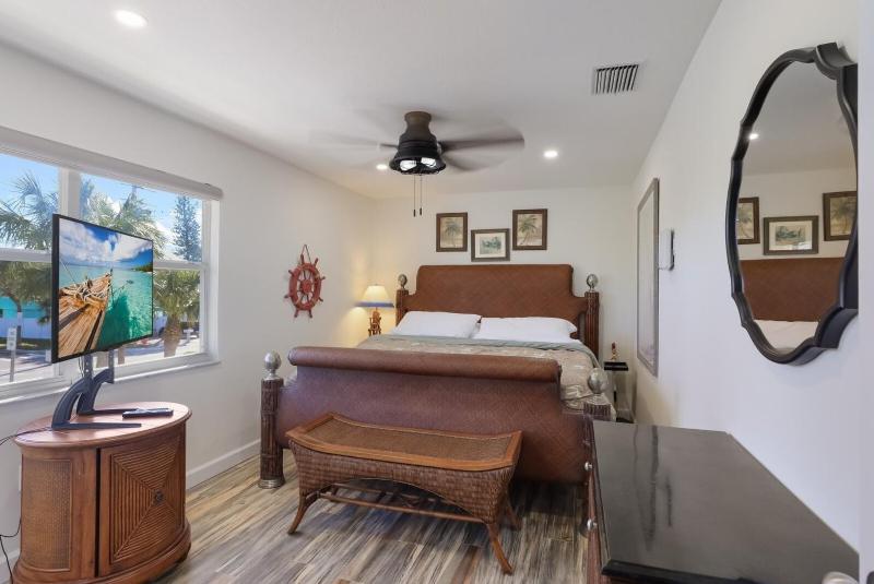 Surf Riders home - image 13