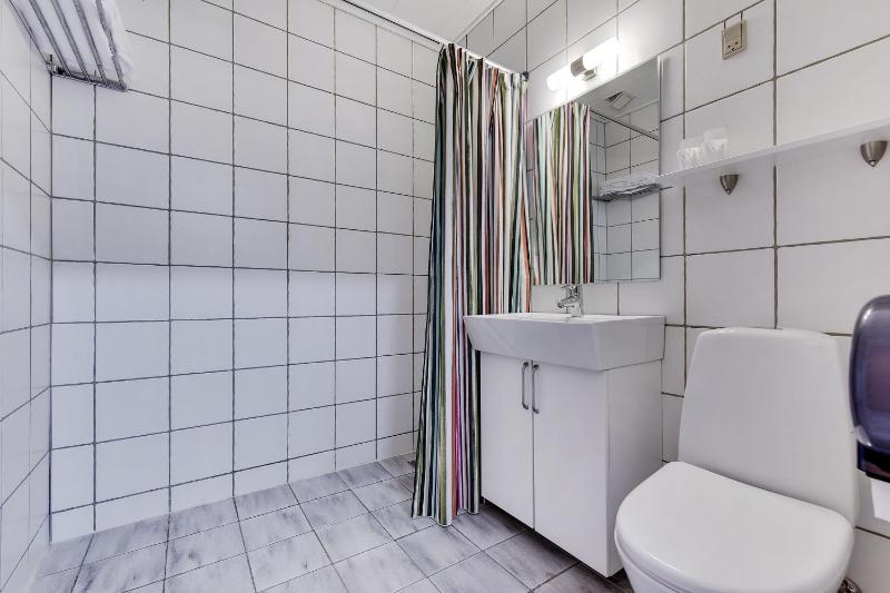 Double or Twin Room image 4