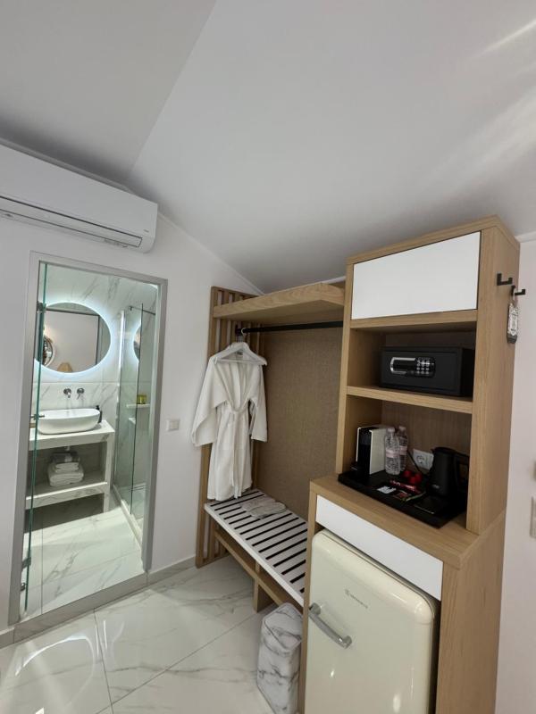 Villa Antonis - image 2
