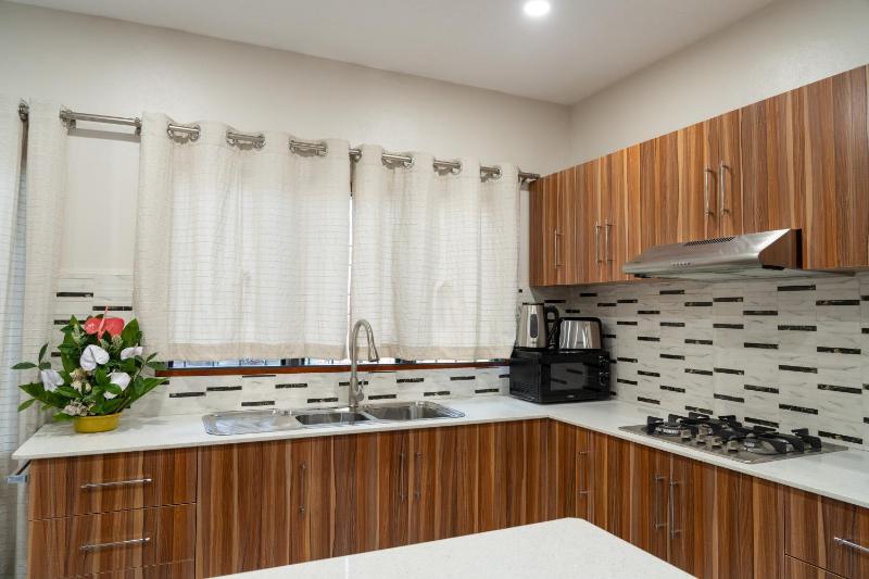Airport Ace Villas - image 7