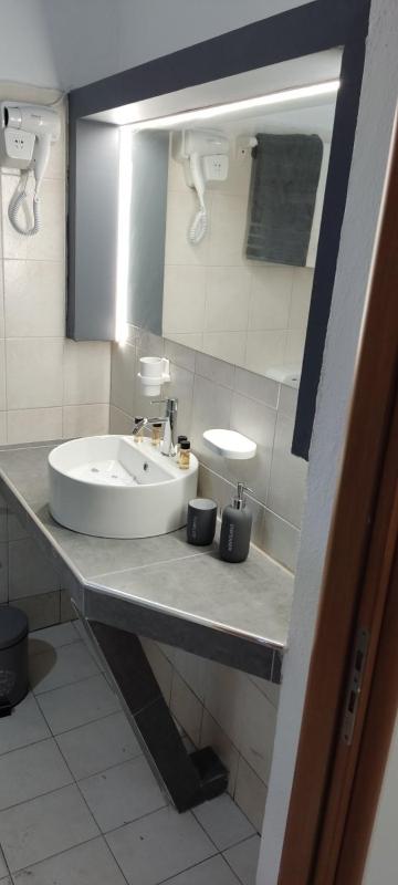 Petite Economy Lodge - image 27