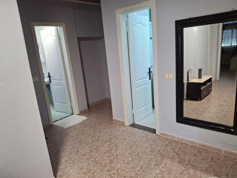 Sea View Apartment Durrës - image 3