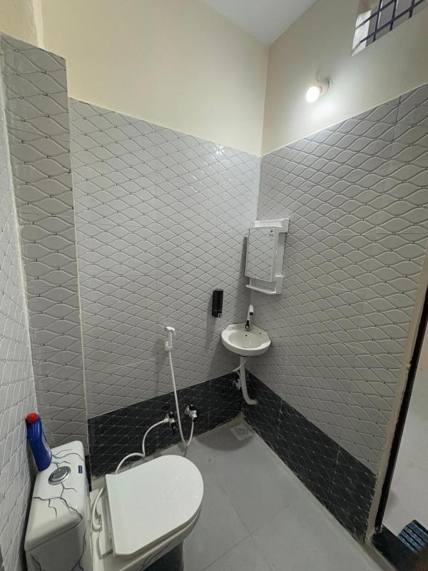 Akshat Home Stay - image 9
