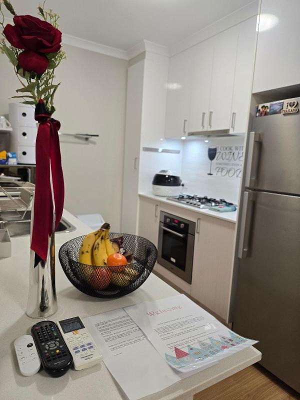 Stylish 2 Bedroom Apartment - image 10