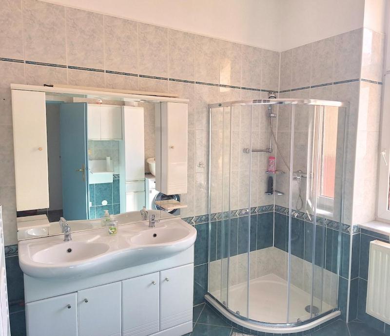 Prime Location Luxury Flat - image 14