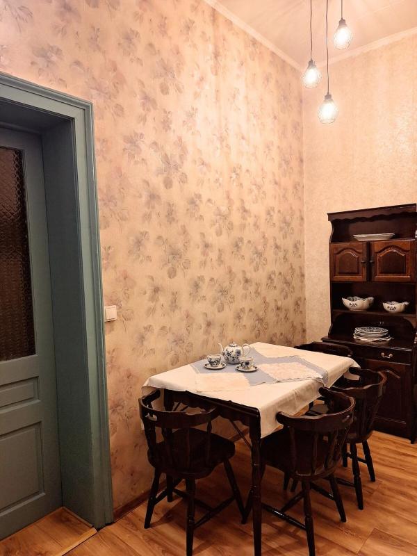 Prime Location Luxury Flat - image 20