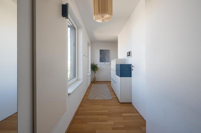 Modernes Dachgeschoss-Apartment mit Balkon in Wien - Nähe Westbahnhof - image 5