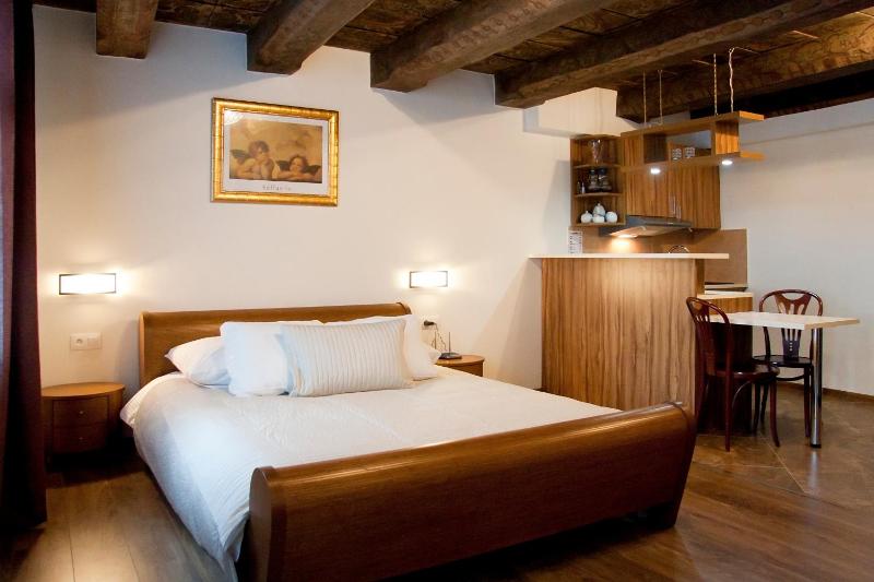 Apartamenty Hotelu Pod Orłem - image 23