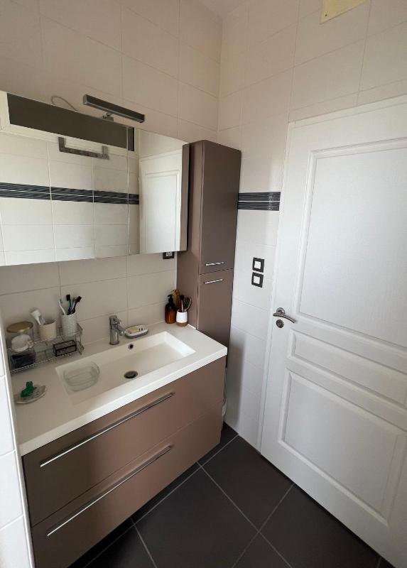 Charmante maison avec extérieur paisible proche centre ville - image 16