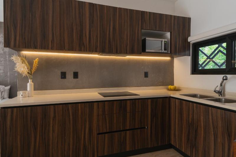 La Bohème Ultra-Luxe Condo - image 7