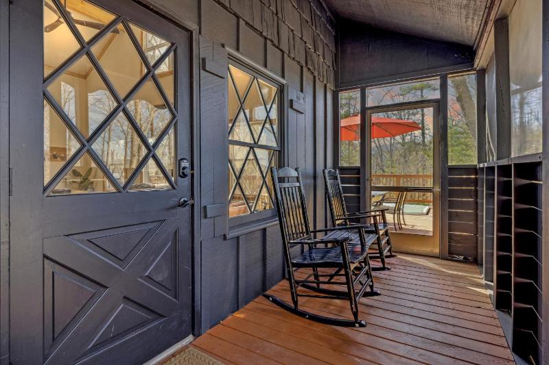 High Top Cabin cabin - image 45