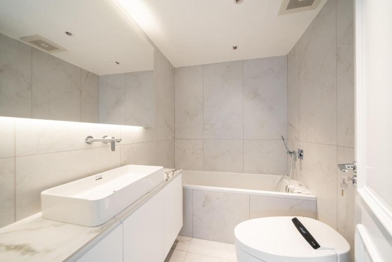 Urban Hub Superior Suite 3 bedrooms near the People's Square include Garden - image 14