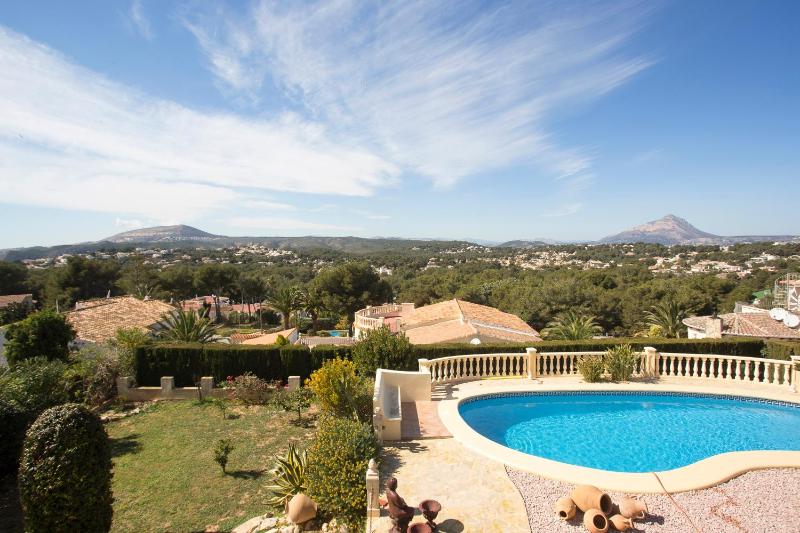 Villa image 2