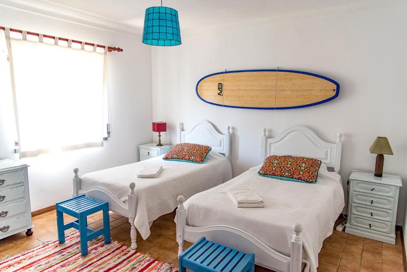 Twin Room with Private Bathroom image 1