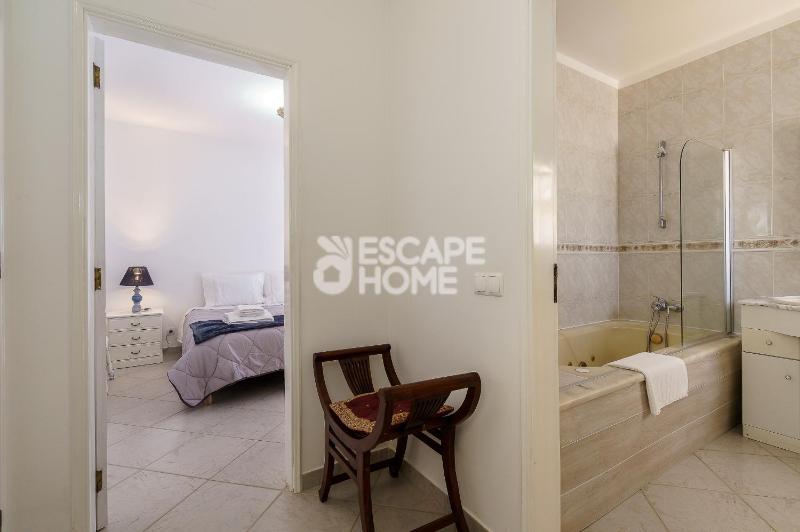 Vilamoura Beach House - image 13
