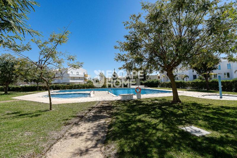 Vilamoura Beach House - image 15