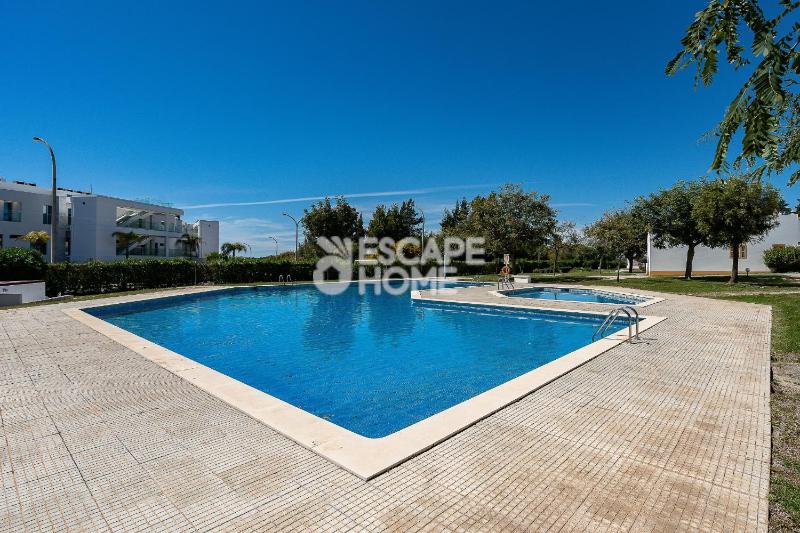 Vilamoura Beach House - image 9