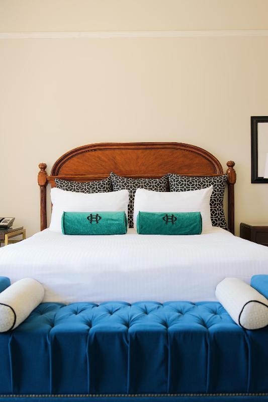 The Oxford Hotel - image 12