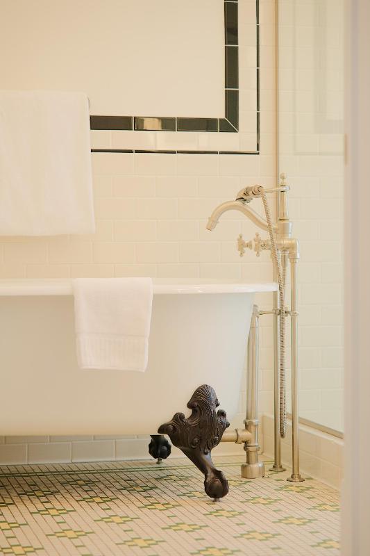 The Oxford Hotel - image 38