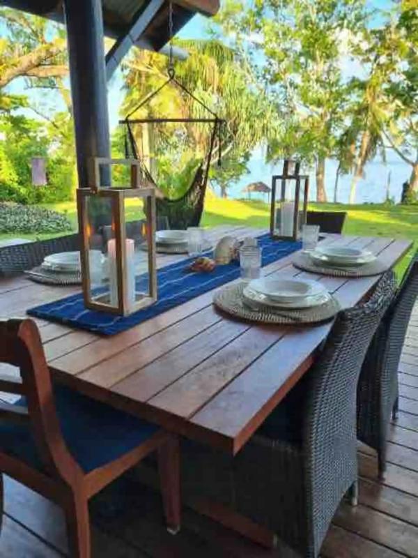 Angels Beachhouse - Beachfront fast internet Queen beds new owners - image 1