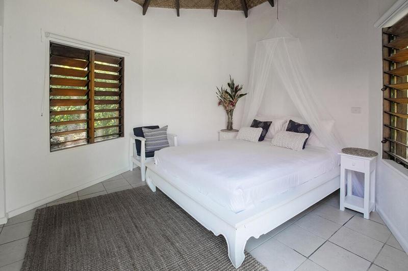 Angels Beachhouse - Beachfront fast internet Queen beds new owners - image 7