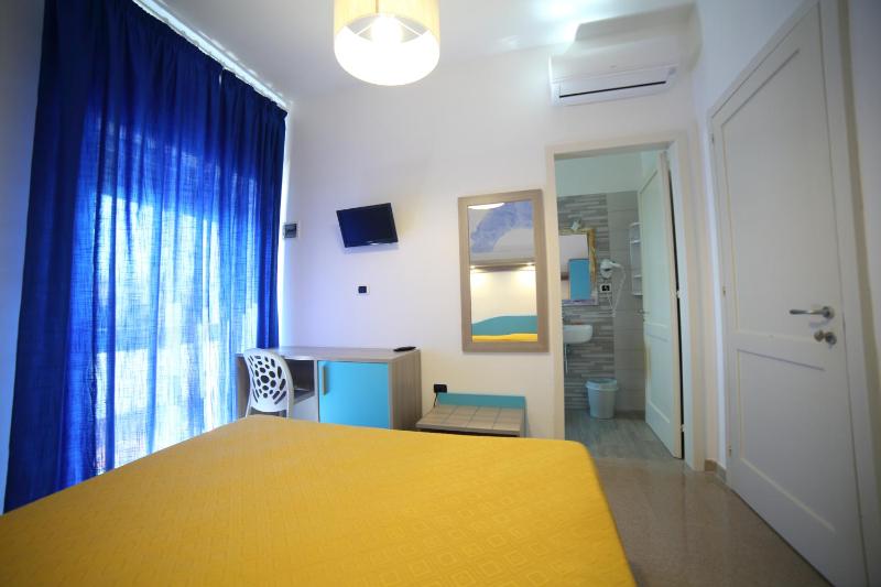 Triple Room with Balcony image 3