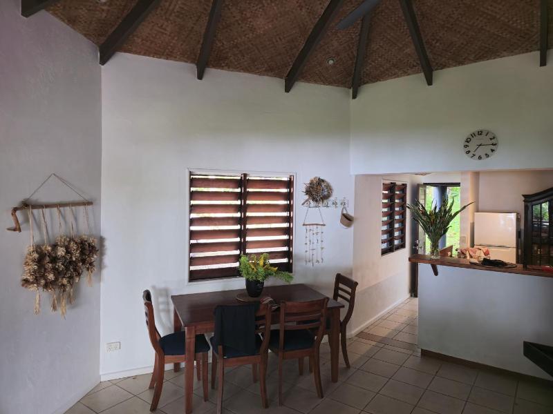 Angels Beachhouse - Beachfront fast internet Queen beds new owners - image 5
