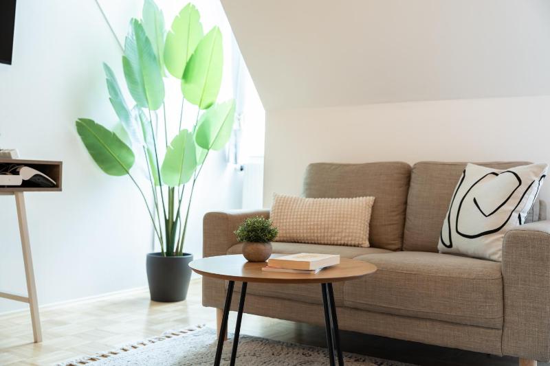 Altstadt Suite Jakominiplatz - 2BR Lift & Free Parking by HERO HOMES Graz - image 18