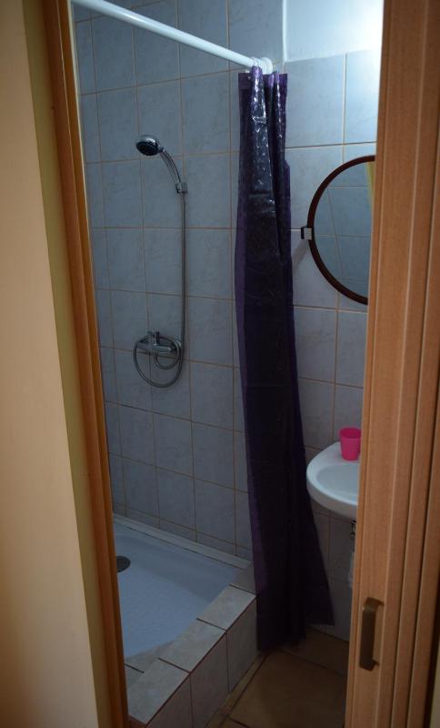 Double Room image 3