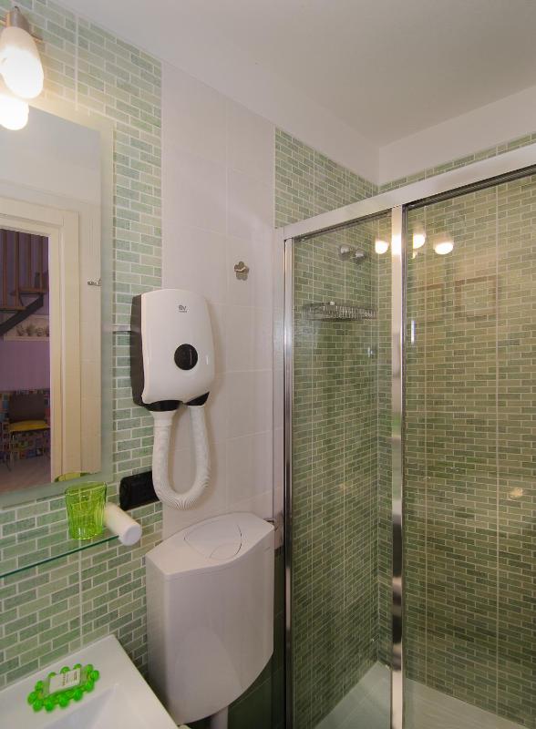 Double or Twin Room image 2