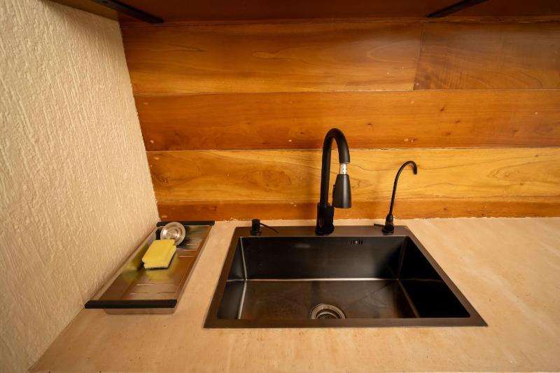 Bright & Spacious Ground Floor Suite Casa Jurel - image 2