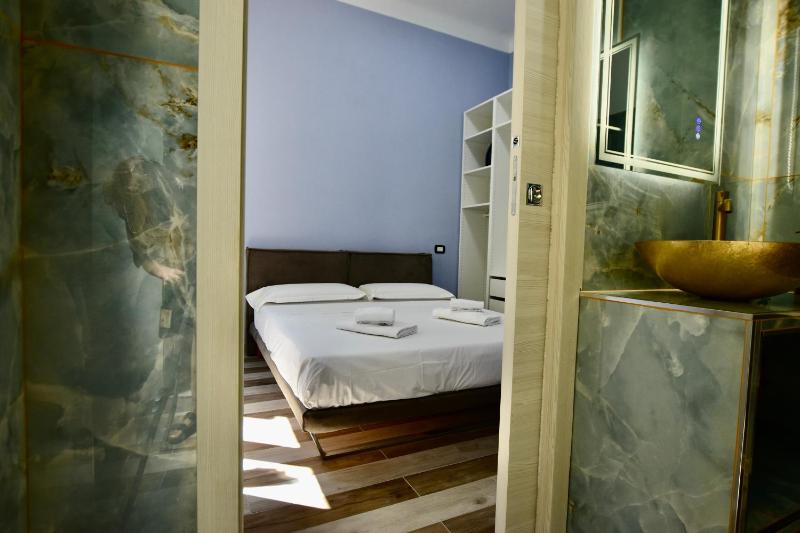 H2ome Giovannetti Comfort and Style Near the Centre - image 20