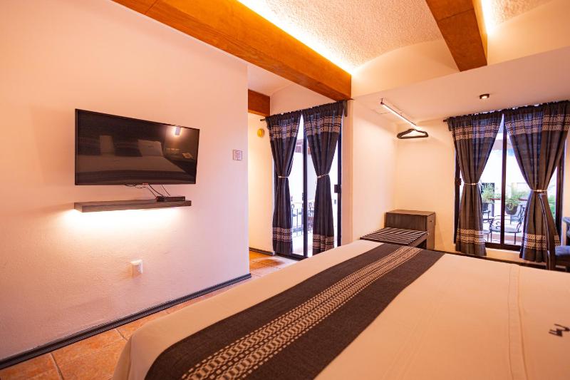Casa de los Frailes Hotel - image 11