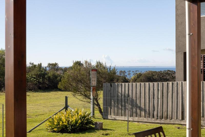 Anmere Cottage - image 9
