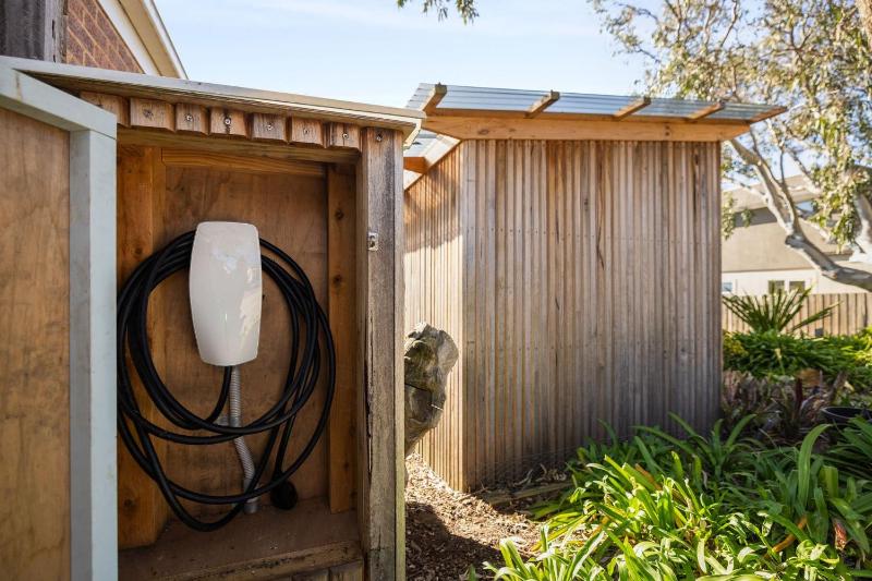 Anmere Cottage - image 11