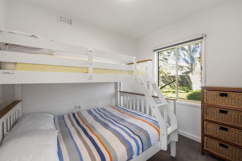 Anmere Cottage - image 12