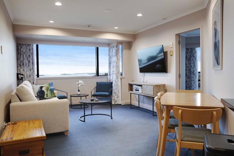 Amazing Ocean Views 1BR Gym Tennis 14thFlr - image 12