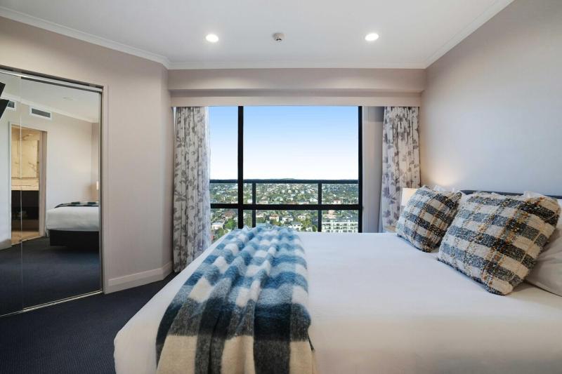 Amazing Ocean Views 1BR Gym Tennis 14thFlr - image 7