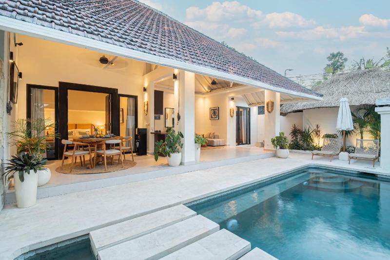 Coral Heaven 2 by Bali Villa Solutions - image 1