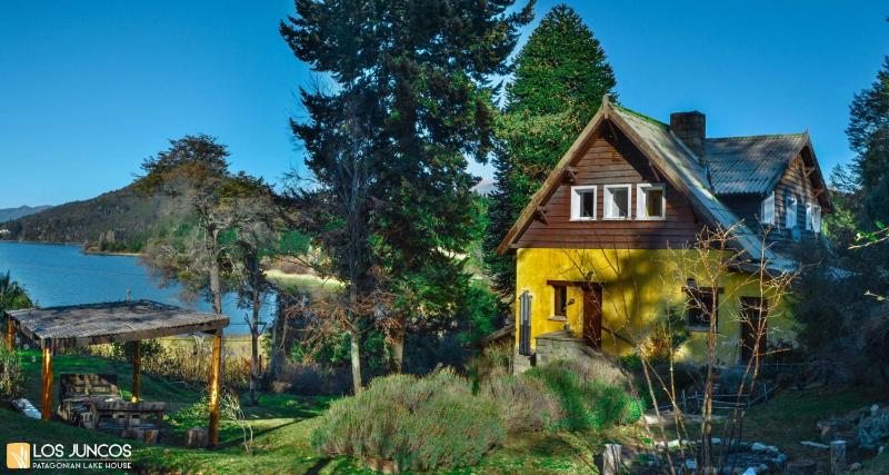 Los Juncos Patagonian Lake House - image 7