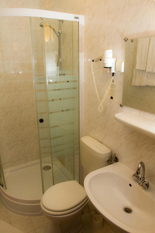 Double Room image 2
