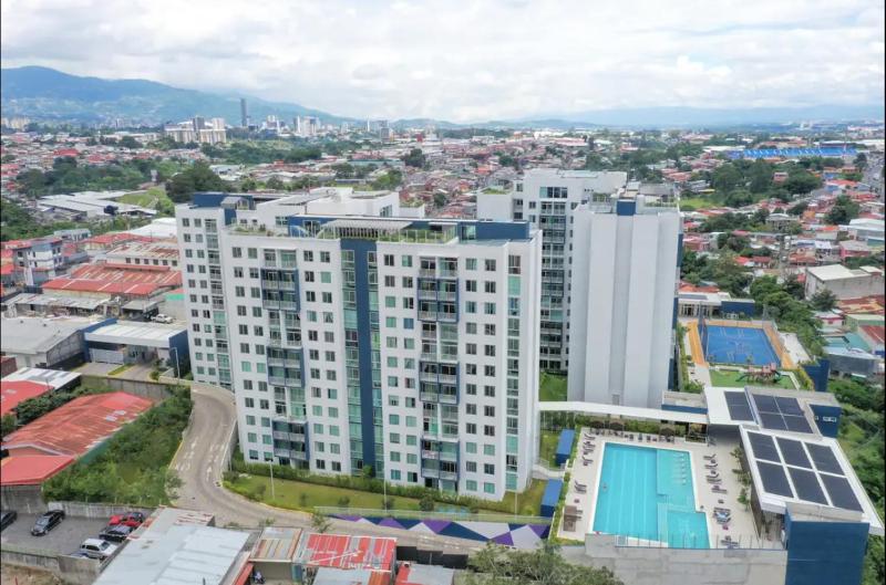 Luxury 12th Floor Apartment with Views - Downtown San Jose Pool and Gym - image 11